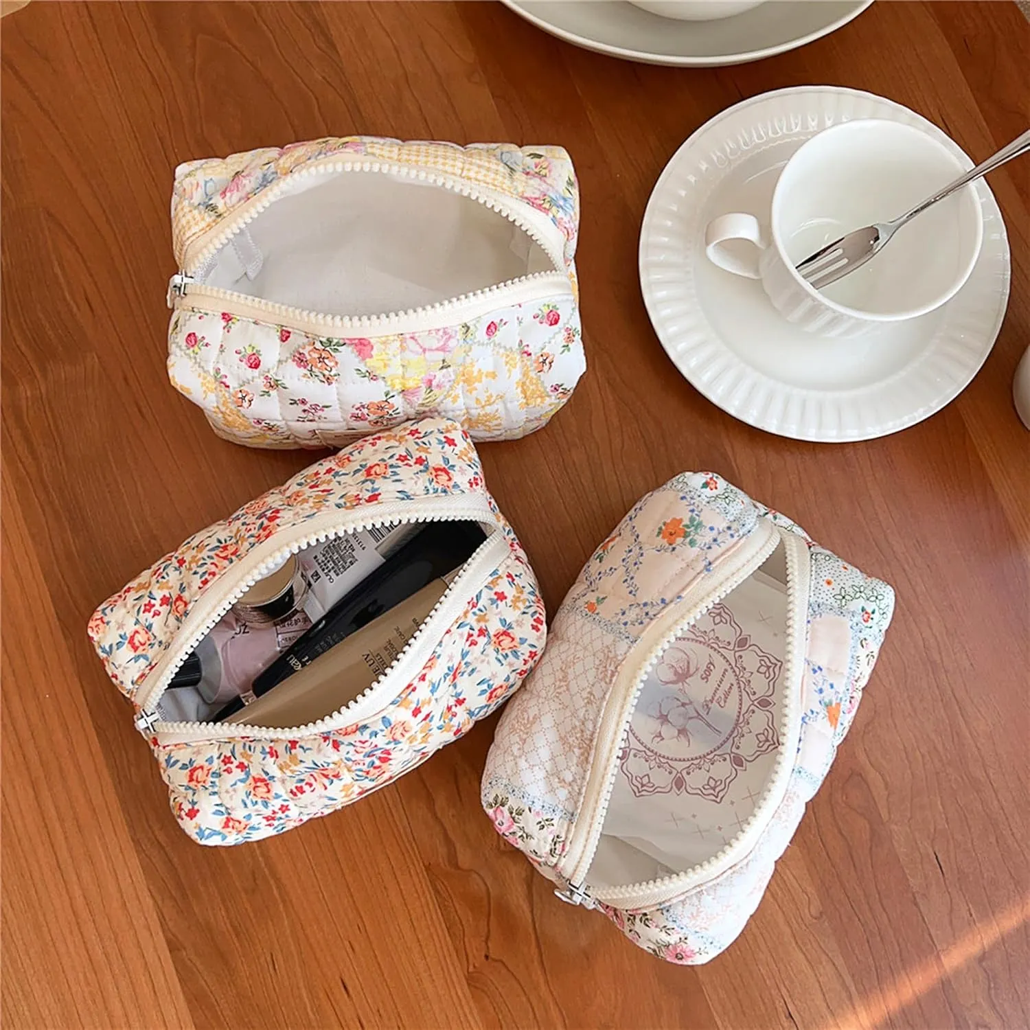 2 Pieces Floral Makeup Bag, Cute Travel Quilted Pouch Cosmetic Bag Organizer, Small Cotton Coquette Aesthetic Purse Toiletry Bag for Women Girls accessories (Beige Flower-2PCS)