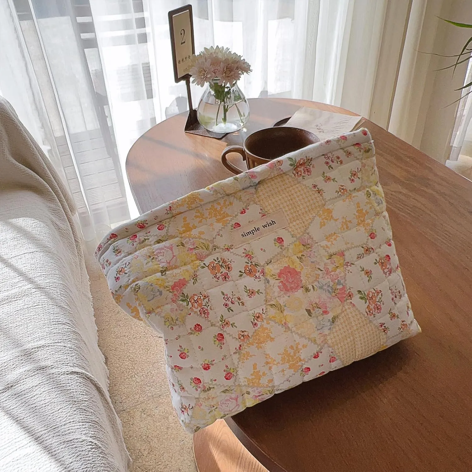 2 Pieces Floral Makeup Bag, Cute Travel Quilted Pouch Cosmetic Bag Organizer, Small Cotton Coquette Aesthetic Purse Toiletry Bag for Women Girls accessories (Beige Flower-2PCS)