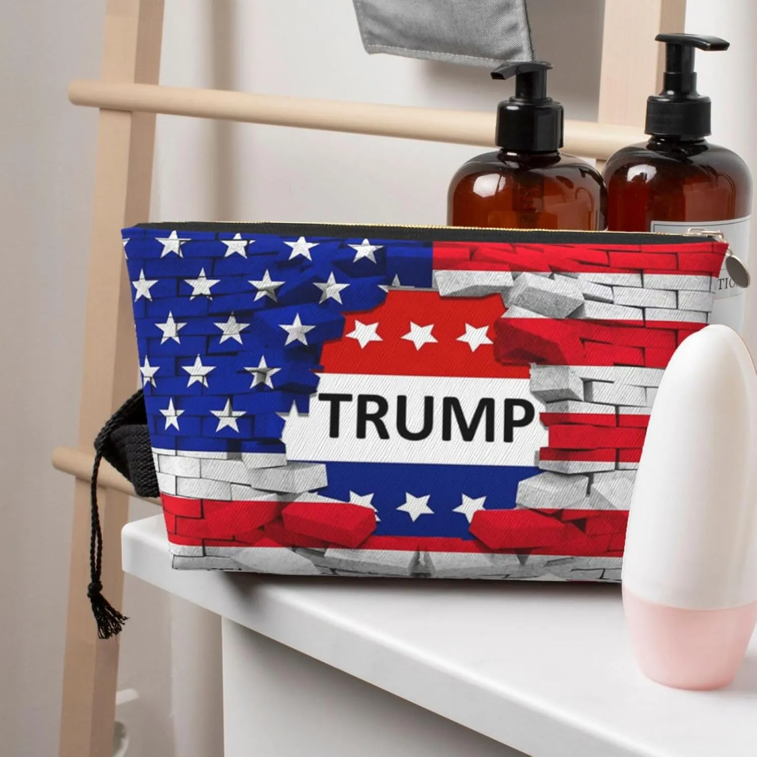American USA Trump Flag Cosmetic Bag Travel Makeup Bag Organizer Toiletry Bag with Zipper Storage Pouch Coin Purse Brushes for Women Girls Gifts