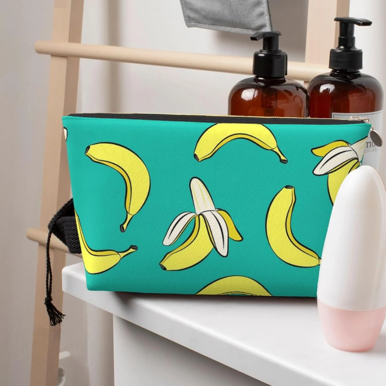 Bananas On Green Cosmetic Bag Travel Makeup Bag Organizer Toiletry Bag with Zipper Storage Pouch Coin Purse Brushes for Women Girls Gifts