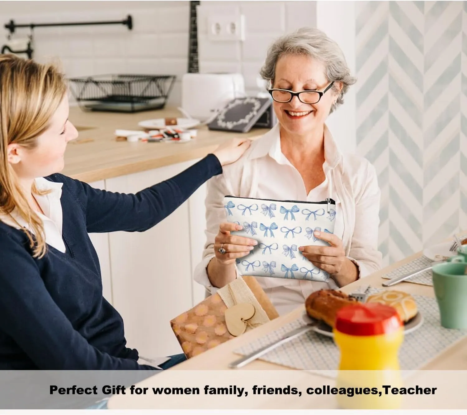 Bow Makeup Bag Make up Bag,Bow Pouch Cosmetic Bags for Women,Preppy Bow Gifts for Women Teen Girls