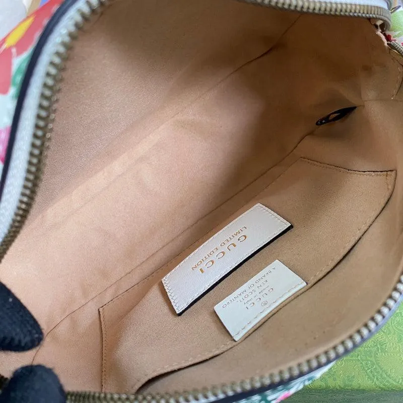 Charm - GG Bags - 2012