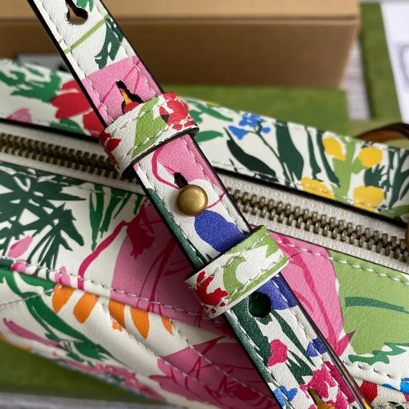 Charm - GG Bags - 2012