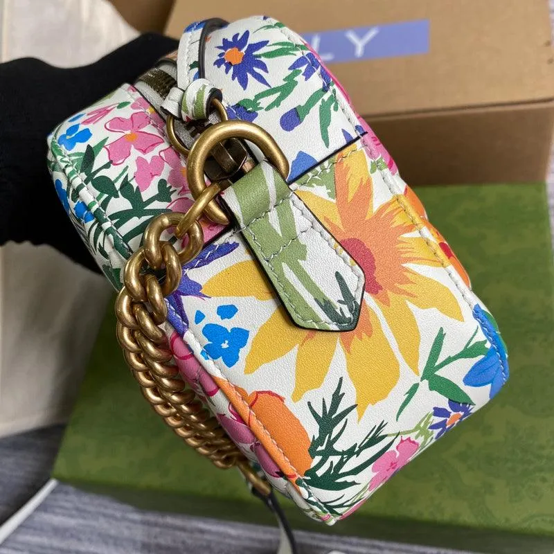 Charm - GG Bags - 2012