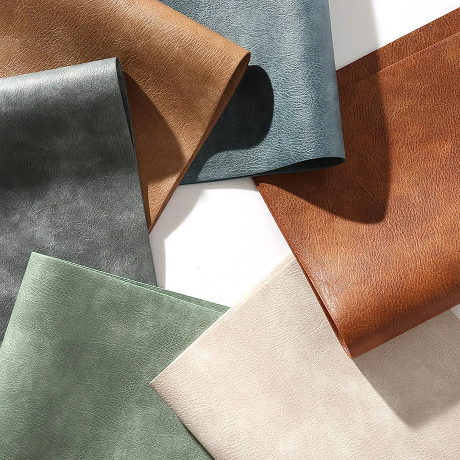 Cowhide Pattern Placemats Set of 6, Faux Leather Place Mats Heat Resistant Non-Slip Waterproof Wipeable Kitchen Dining Reversible Table Mat for Indoor & Outdoor,Black