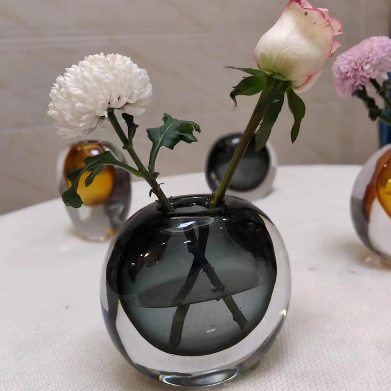 Crystal Vase, Modern Decorative Vase, Minimalist Floral Vase, Light Luxury Style for Home Decor, Centerpiece, Office, Pampas Grass, Dried Flowers, Flowers and Buds (Grey)