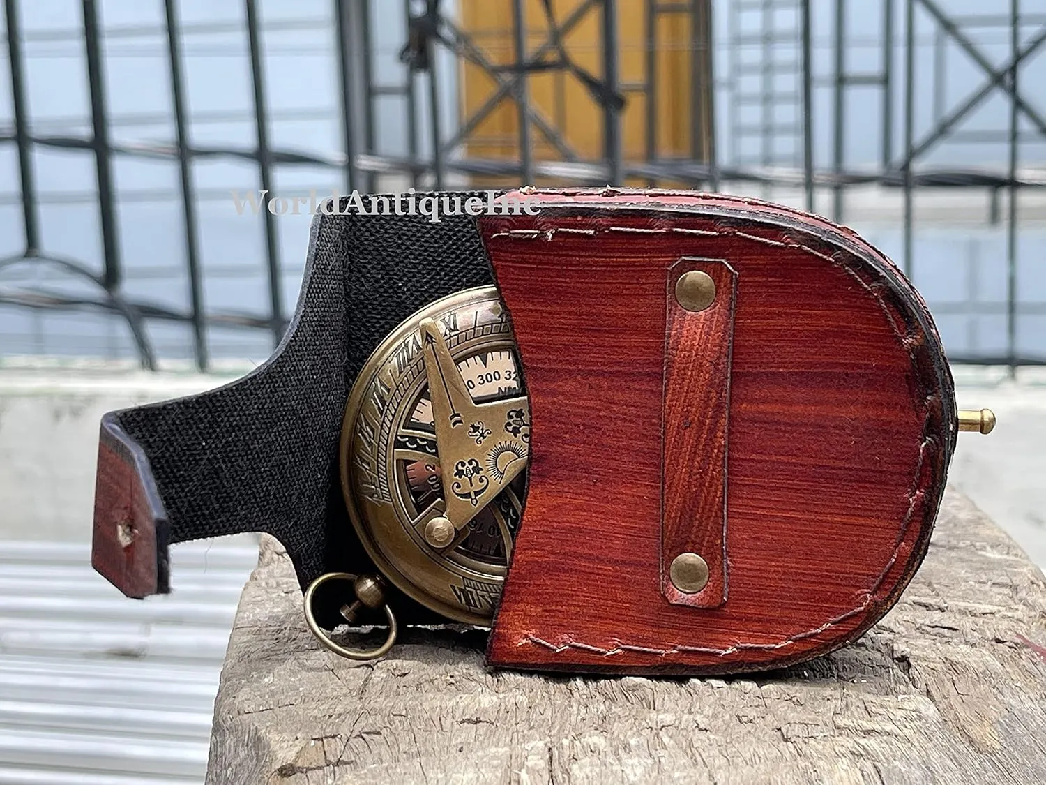 Engraved Sundial Compass with Leather case - Traveler Gift - Inspirational Gift - Adventurer Gift - Wedding Gift - Baptism Gift -