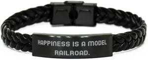 Funny Model Railroads Gifts, Happiness is a Model Railroad, Love Birthday Braided Leather Bracelet Gifts For Friends, Model train set, Toy trains, Train tracks, Railroad toys, Electric trains, Battery