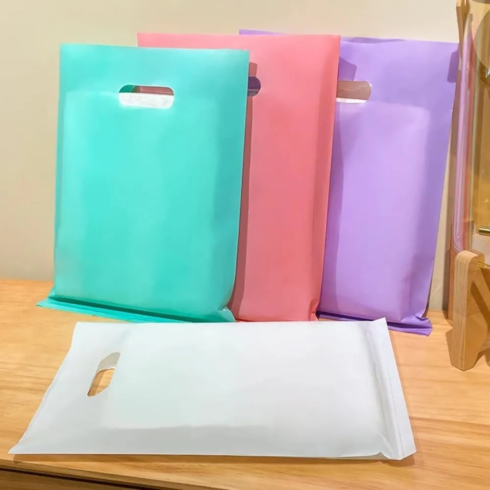 jfs 100pcs Customized Logo Mall Shopping Bags with Gift Bags Custom Reusable Merchandise Tote Bag Personalized Text Logo Plastic Packaging Bags (WHITE,15x20cm)