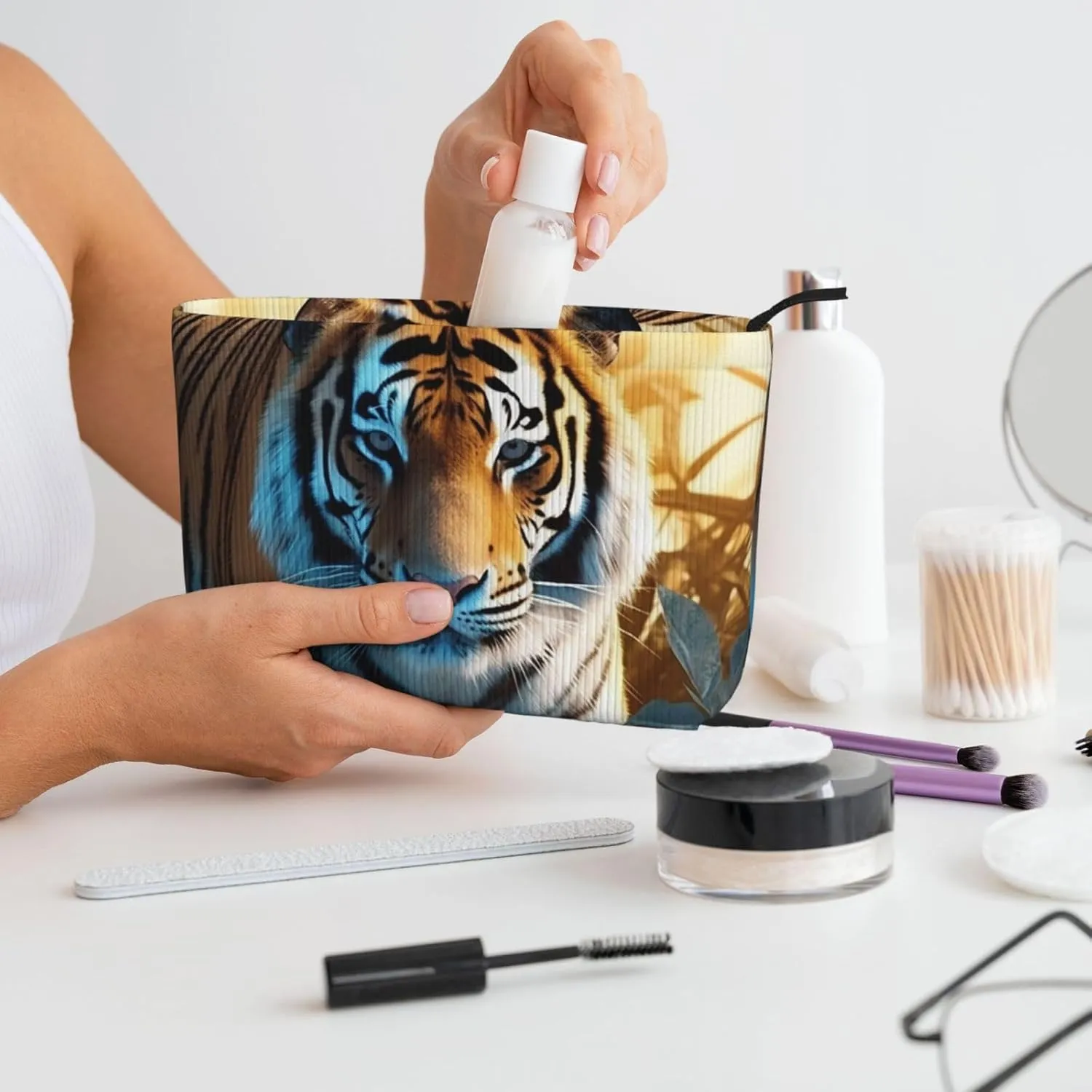 Makeup Bag for Women African Wildlife Tiger Cosmetic Bag Large Capacity Portable Makeup Organizer Bags Corduroy Travel Toiletry Bag Cute Aesthetic Zipper Makeup Pouch