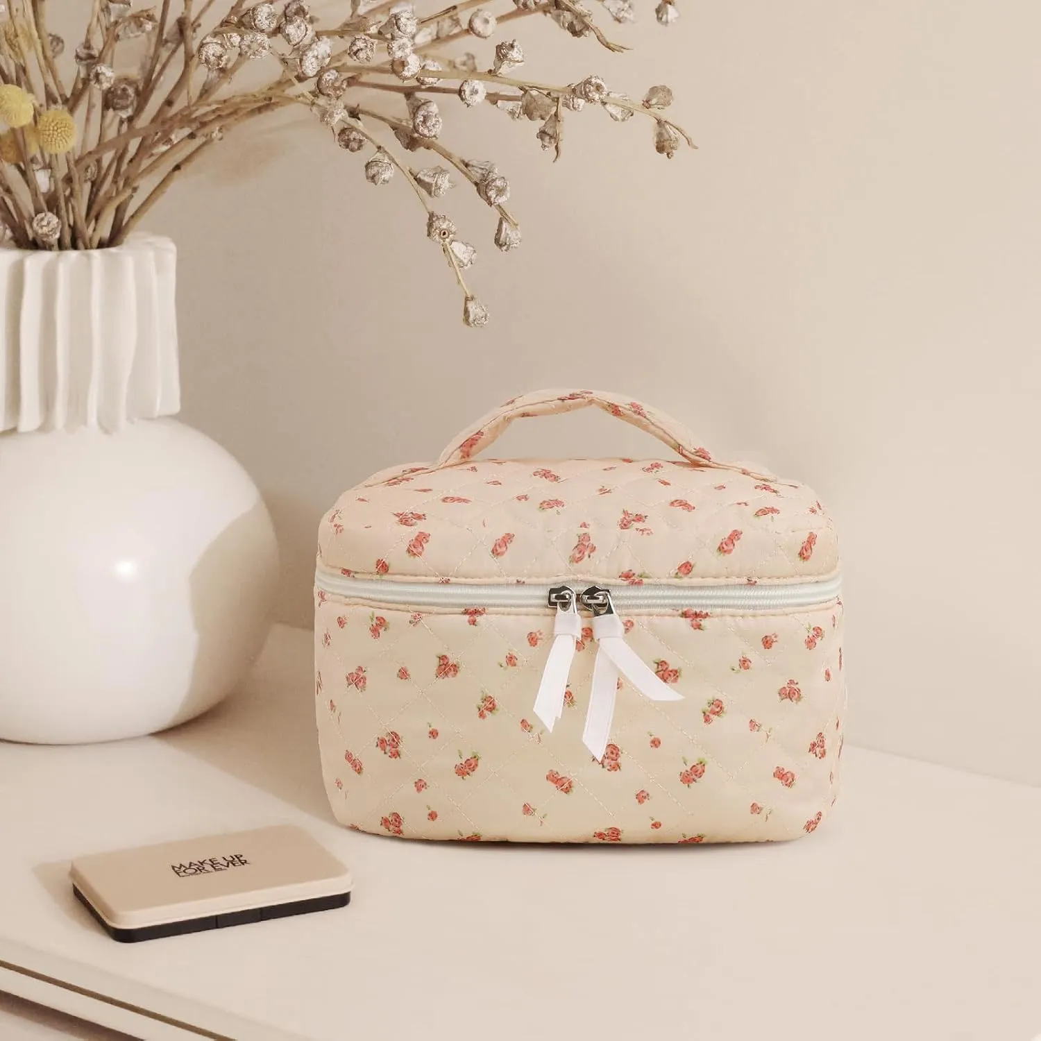 Prite Large Makeup Bag for Women Quilted Floral Cotton Cosmetic Bag Cute Coquette Aesthetic Floral Travel Toiletry Bag (Pink Flower)