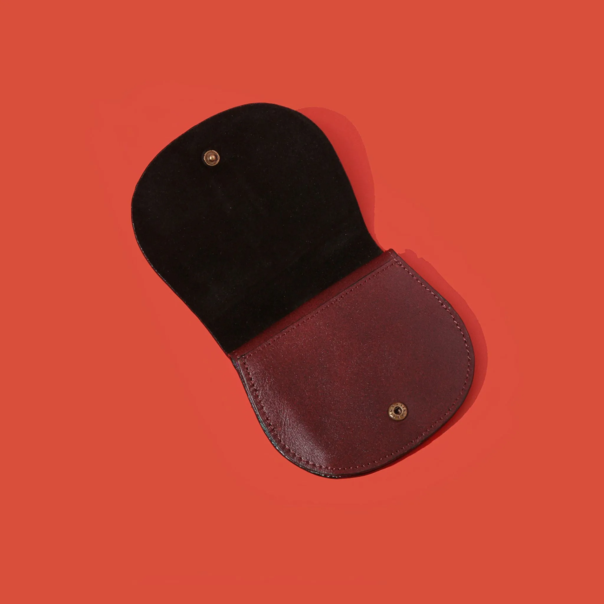 SADDLE POUCH – Cherry