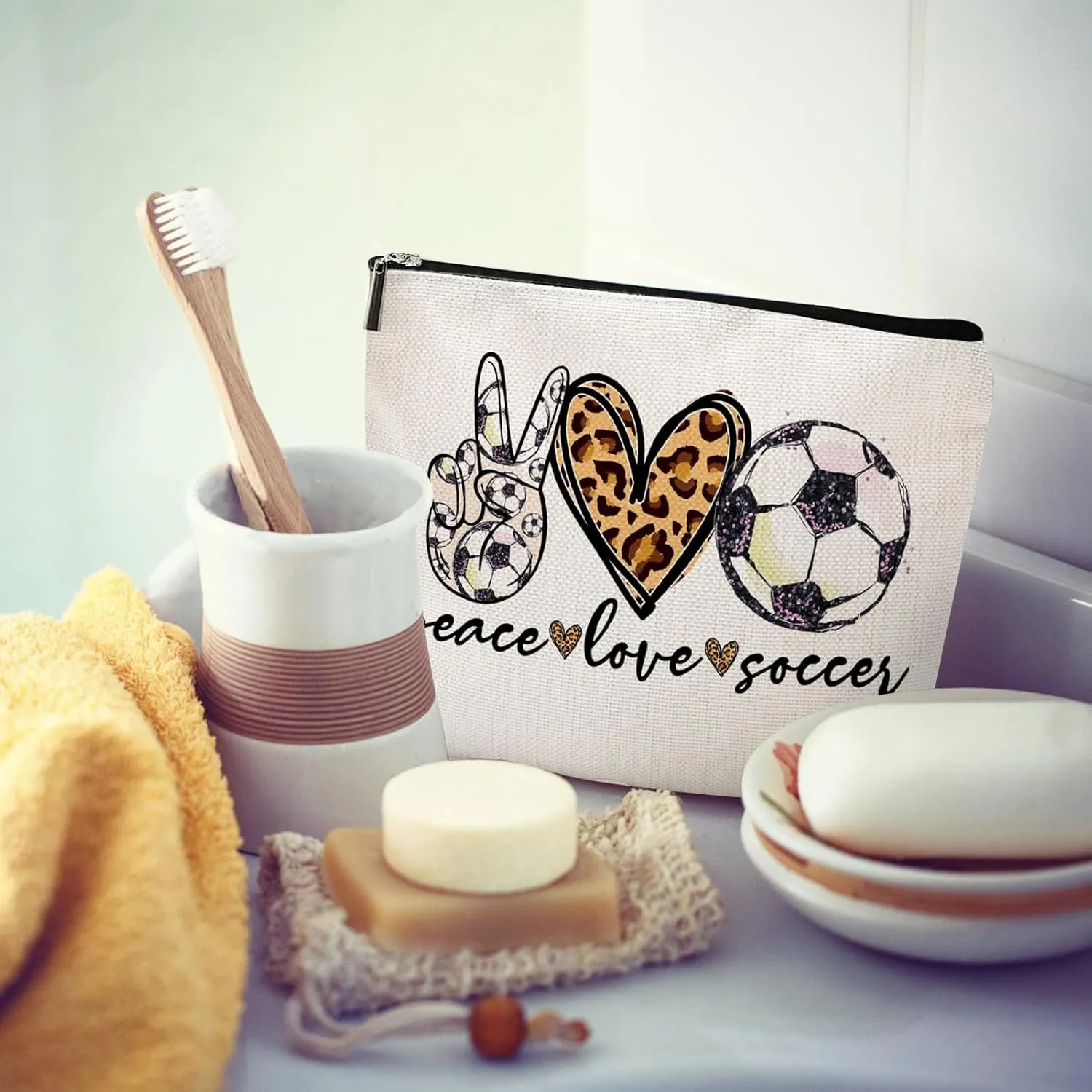 Soccer Gifts Makeup Bag - Inspirational Gift for Soccer Lovers ， Ideal for Mom, Grandma, Sister, Coworker, Friend, BFF | Birthday or Any Occasion ， Women's Gift