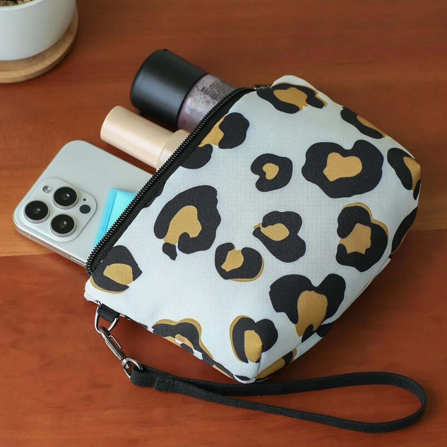 Women Zipper Wristlet Wallet with Coin Pocket