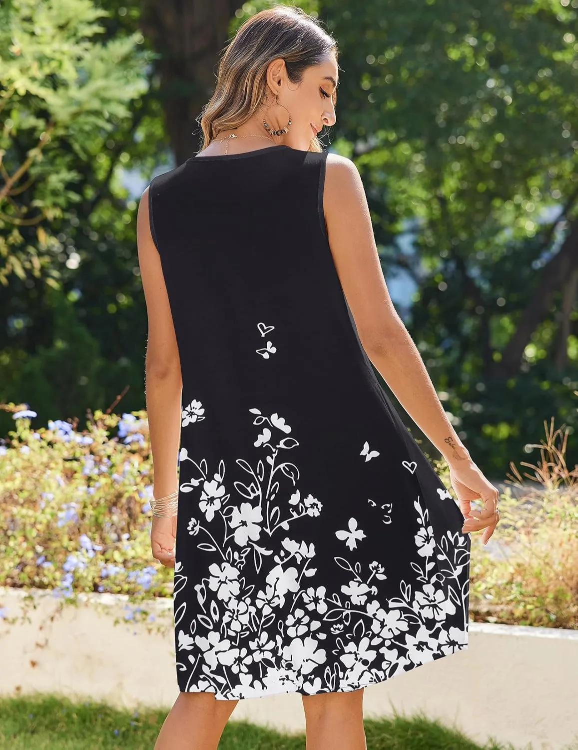 Zeagoo Womens Casual Summer Dresses 2025 Boho Sleeveless Sundresses with Pockets Pleated Beach Floral T Shirt Dresses
